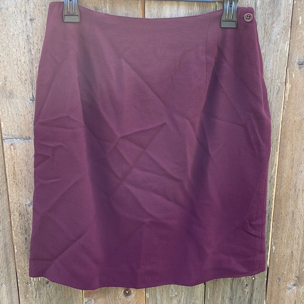 Jones NewYork %100 pure wool women’s petite skirt size 10 P